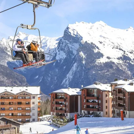 Duplex 2 Etoiles Aux Pieds Des Pistes Avec Balcon, Parking Et Equipement Complet - Fr-1-642-19 *