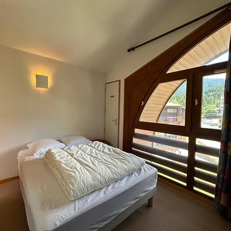 Duplex 2 Etoiles Aux Pieds Des Pistes Avec Balcon, Parking Et Equipement Complet - Fr-1-642-19 *